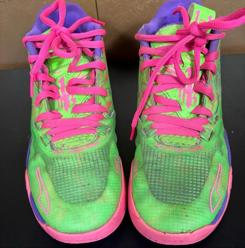 Puma LaMelo Ball MB.01 Inverse Toxic boys Basketball sneakers size 6
